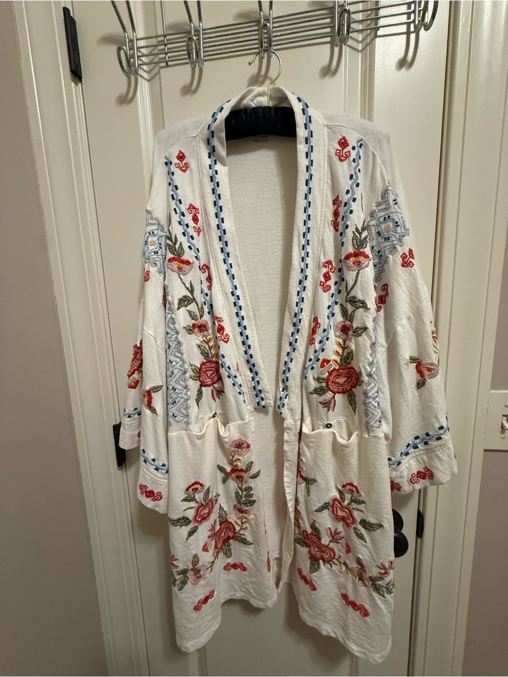 Embroidered Cream Floral Kimono Robe or Cover-up with Blue Trim XL